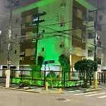 Charme a 100m da Praia de Pitangueiras